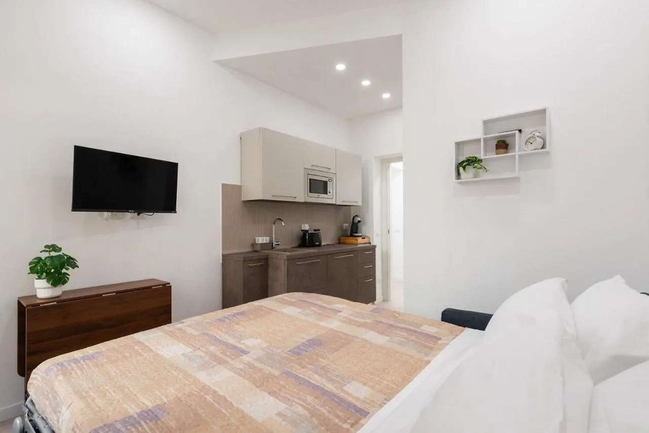 753 Roma Apartment Italy