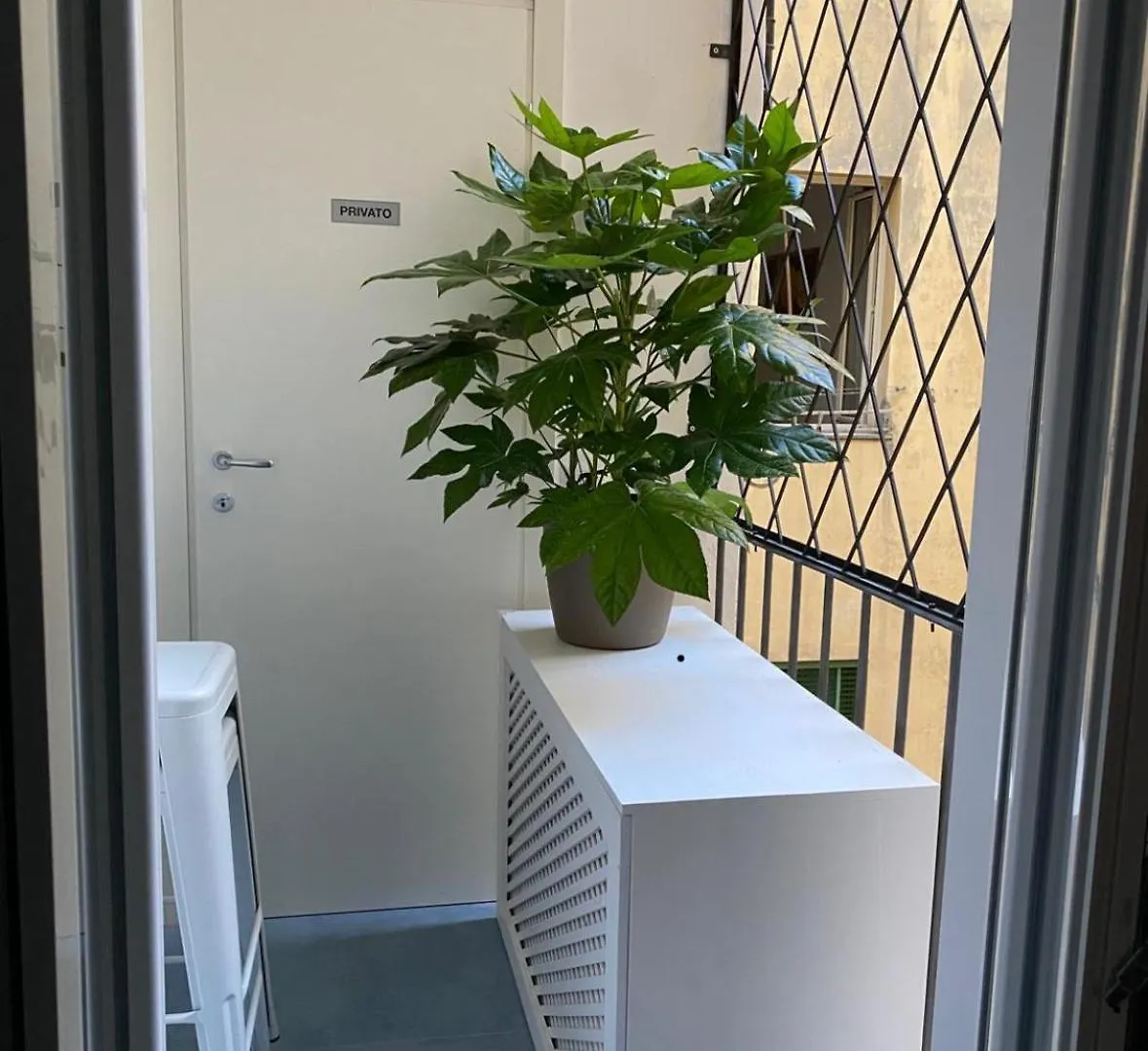 753 Roma Apartment